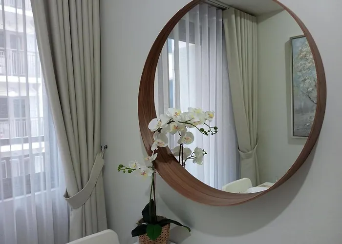 Comfort & Productivity Rainy Season Wfh Retreat Apartment