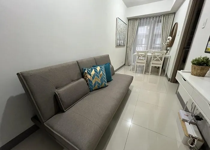 Apartment Comfort & Productivity Rainy Season Wfh Retreat *